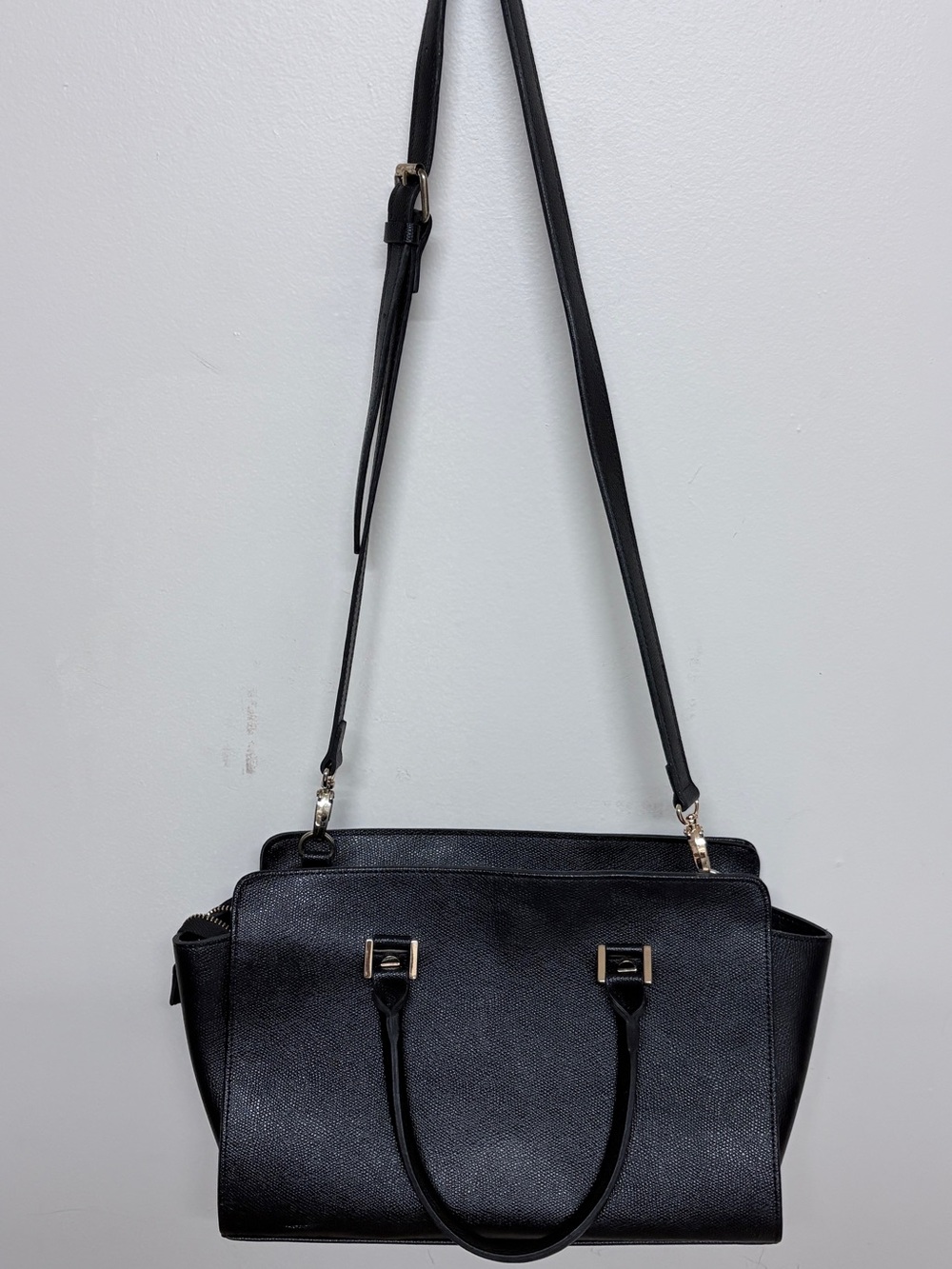 Black Women's Structured Satchel Bag with Adjustable Strap